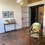 La Muralla מלון