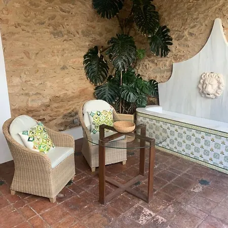 La Muralla Hotel