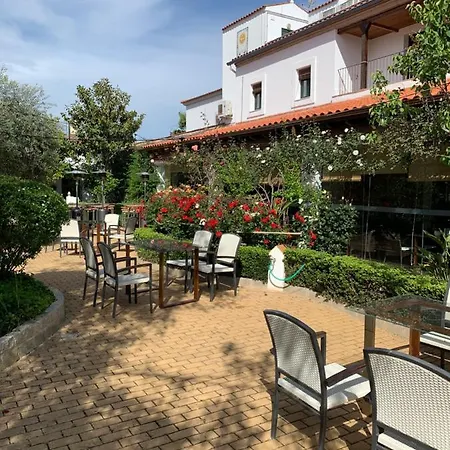 La Muralla 酒店 扎弗拉
